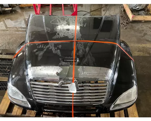 FREIGHTLINER COLUMBIA 120 Hood