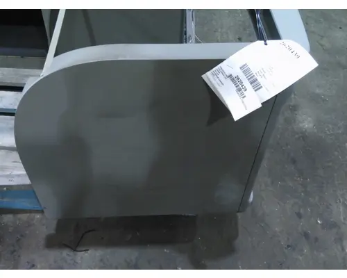 FREIGHTLINER COLUMBIA 120 INTERIOR CABINET