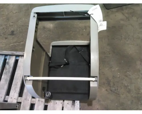 FREIGHTLINER COLUMBIA 120 INTERIOR CABINET