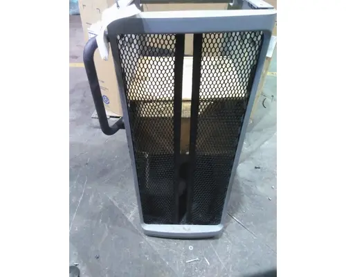 FREIGHTLINER COLUMBIA 120 INTERIOR CABINET