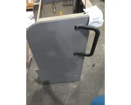 FREIGHTLINER COLUMBIA 120 INTERIOR CABINET
