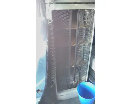 FREIGHTLINER COLUMBIA 120 INTERIOR CABINET