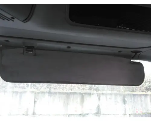 FREIGHTLINER COLUMBIA 120 INTERIOR SUN VISOR