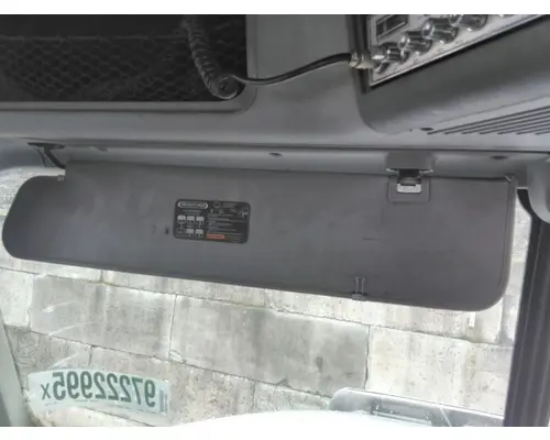 FREIGHTLINER COLUMBIA 120 INTERIOR SUN VISOR