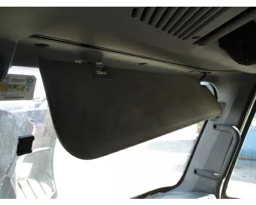 FREIGHTLINER COLUMBIA 120 INTERIOR SUN VISOR