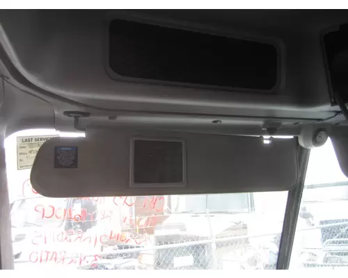 FREIGHTLINER COLUMBIA 120 INTERIOR SUN VISOR