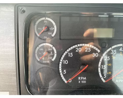 FREIGHTLINER COLUMBIA 120 Instrument Cluster