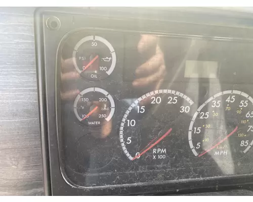 FREIGHTLINER COLUMBIA 120 Instrument Cluster