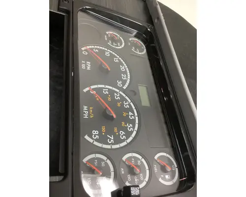 FREIGHTLINER COLUMBIA 120 Instrument Cluster
