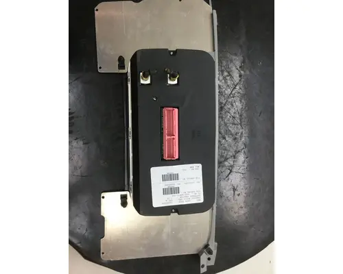 FREIGHTLINER COLUMBIA 120 Instrument Cluster