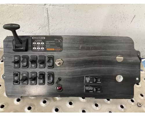 FREIGHTLINER COLUMBIA 120 Instrument Cluster
