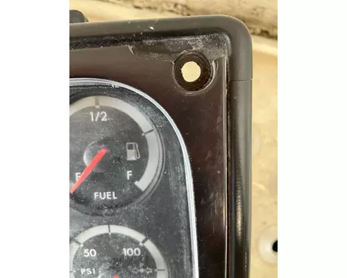 FREIGHTLINER COLUMBIA 120 Instrument Cluster