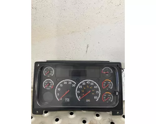 FREIGHTLINER COLUMBIA 120 Instrument Cluster