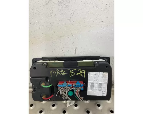 FREIGHTLINER COLUMBIA 120 Instrument Cluster