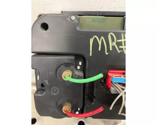 FREIGHTLINER COLUMBIA 120 Instrument Cluster