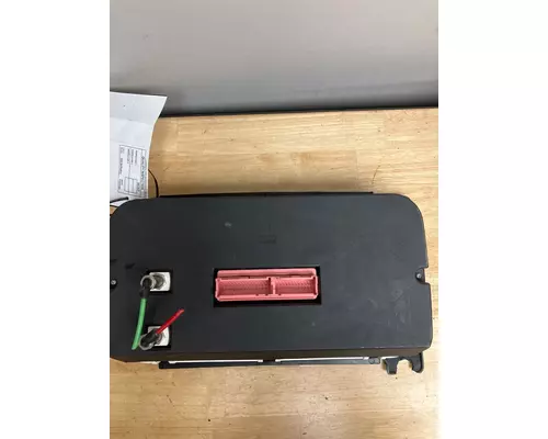 FREIGHTLINER COLUMBIA 120 Instrument Cluster