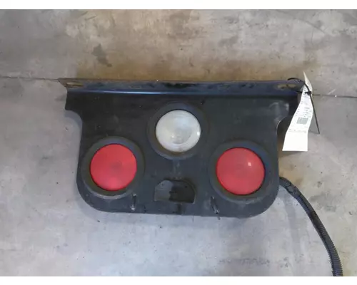 FREIGHTLINER COLUMBIA 120 LAMP, STOP TURN TAIL