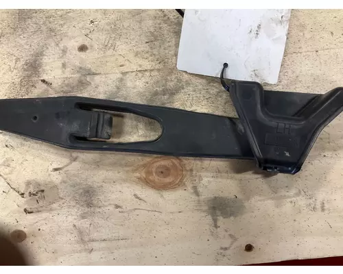 FREIGHTLINER COLUMBIA 120 Latches and Locks