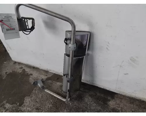 FREIGHTLINER COLUMBIA 120 MIRROR ASSEMBLY CABDOOR