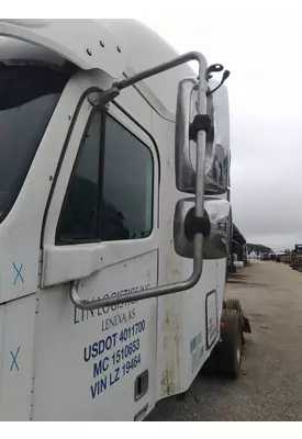 FREIGHTLINER COLUMBIA 120 MIRROR ASSEMBLY CAB/DOOR