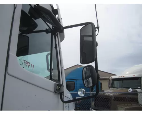 FREIGHTLINER COLUMBIA 120 MIRROR ASSEMBLY CABDOOR