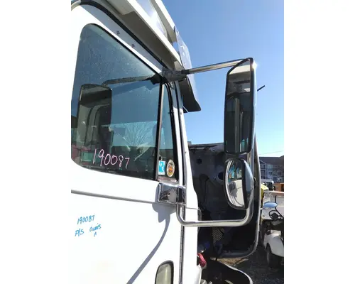 FREIGHTLINER COLUMBIA 120 MIRROR ASSEMBLY CABDOOR