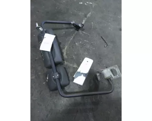 FREIGHTLINER COLUMBIA 120 MIRROR ASSEMBLY CABDOOR