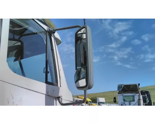 FREIGHTLINER COLUMBIA 120 MIRROR ASSEMBLY CABDOOR