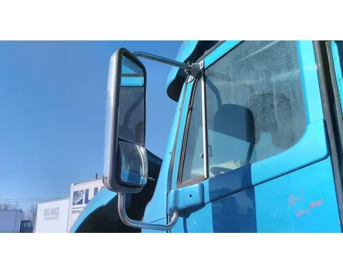 FREIGHTLINER COLUMBIA 120 MIRROR ASSEMBLY CABDOOR
