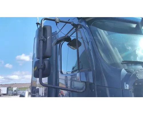 FREIGHTLINER COLUMBIA 120 MIRROR ASSEMBLY CABDOOR