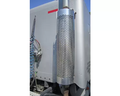 FREIGHTLINER COLUMBIA 120 MUFFLER SHIELD