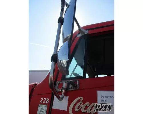 FREIGHTLINER COLUMBIA 120 Mirror (Side View)