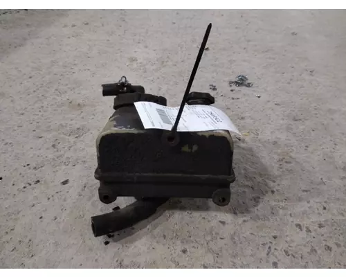 FREIGHTLINER COLUMBIA 120 POWER STEERING RESERVOIR