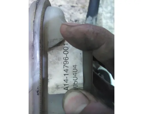 FREIGHTLINER COLUMBIA 120 POWER STEERING RESERVOIR