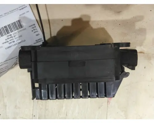 FREIGHTLINER COLUMBIA 120 POWERNET DISTRIBUTION BOX (PNDB)
