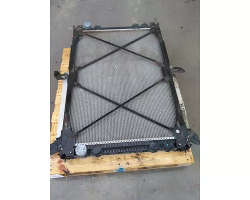 FREIGHTLINER COLUMBIA 120 RADIATOR ASSEMBLY