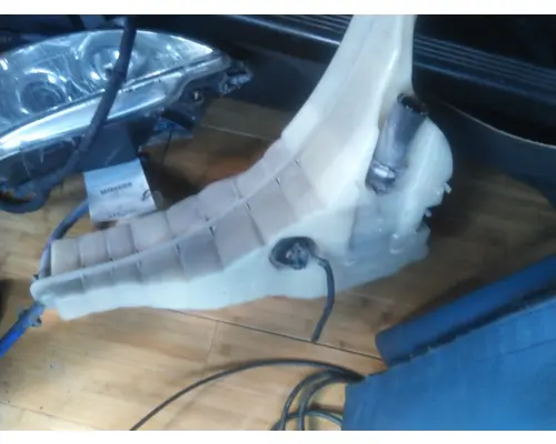 FREIGHTLINER COLUMBIA 120 RADIATOR OVERFLOW TANK