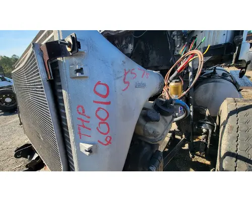 FREIGHTLINER COLUMBIA 120 Radiator