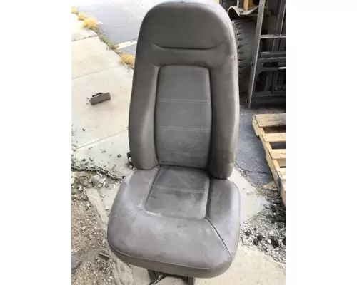 FREIGHTLINER COLUMBIA 120 SEAT, FRONT