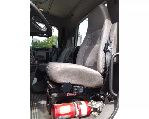 FREIGHTLINER COLUMBIA 120 SEAT, FRONT