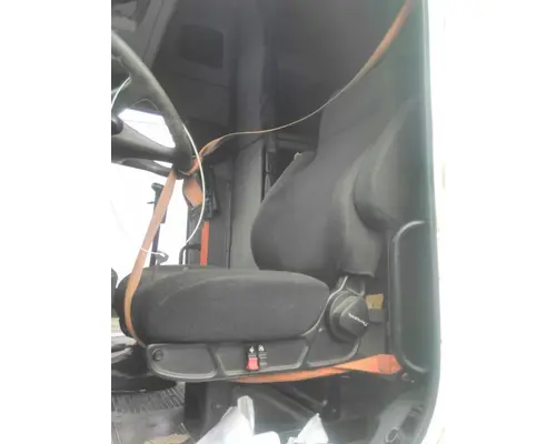 FREIGHTLINER COLUMBIA 120 SEAT, FRONT