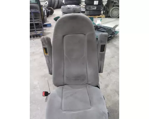 FREIGHTLINER COLUMBIA 120 SEAT, FRONT