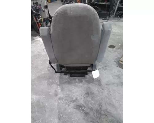 FREIGHTLINER COLUMBIA 120 SEAT, FRONT