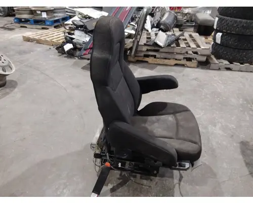 FREIGHTLINER COLUMBIA 120 SEAT, FRONT