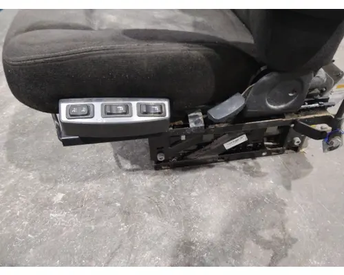 FREIGHTLINER COLUMBIA 120 SEAT, FRONT