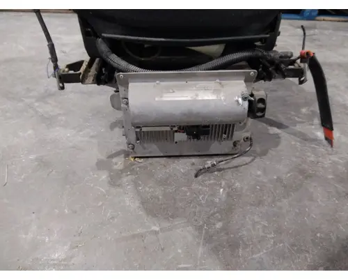 FREIGHTLINER COLUMBIA 120 SEAT, FRONT