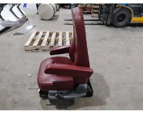 FREIGHTLINER COLUMBIA 120 SEAT, FRONT