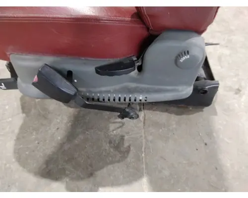 FREIGHTLINER COLUMBIA 120 SEAT, FRONT