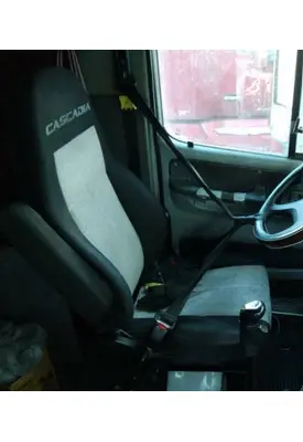 FREIGHTLINER COLUMBIA 120 SEAT, FRONT