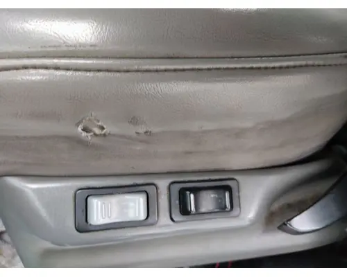 FREIGHTLINER COLUMBIA 120 SEAT, FRONT